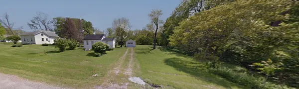 $16,900 | 320 Le Claire Street, Warsaw, IL 62379