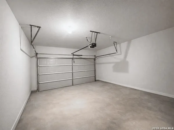 $2,100 | 8919 Summerwood Bend, San Antonio, TX 78254