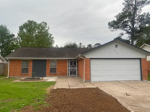 $1,900 | 12730 Labelle Lane, Houston, TX 77015