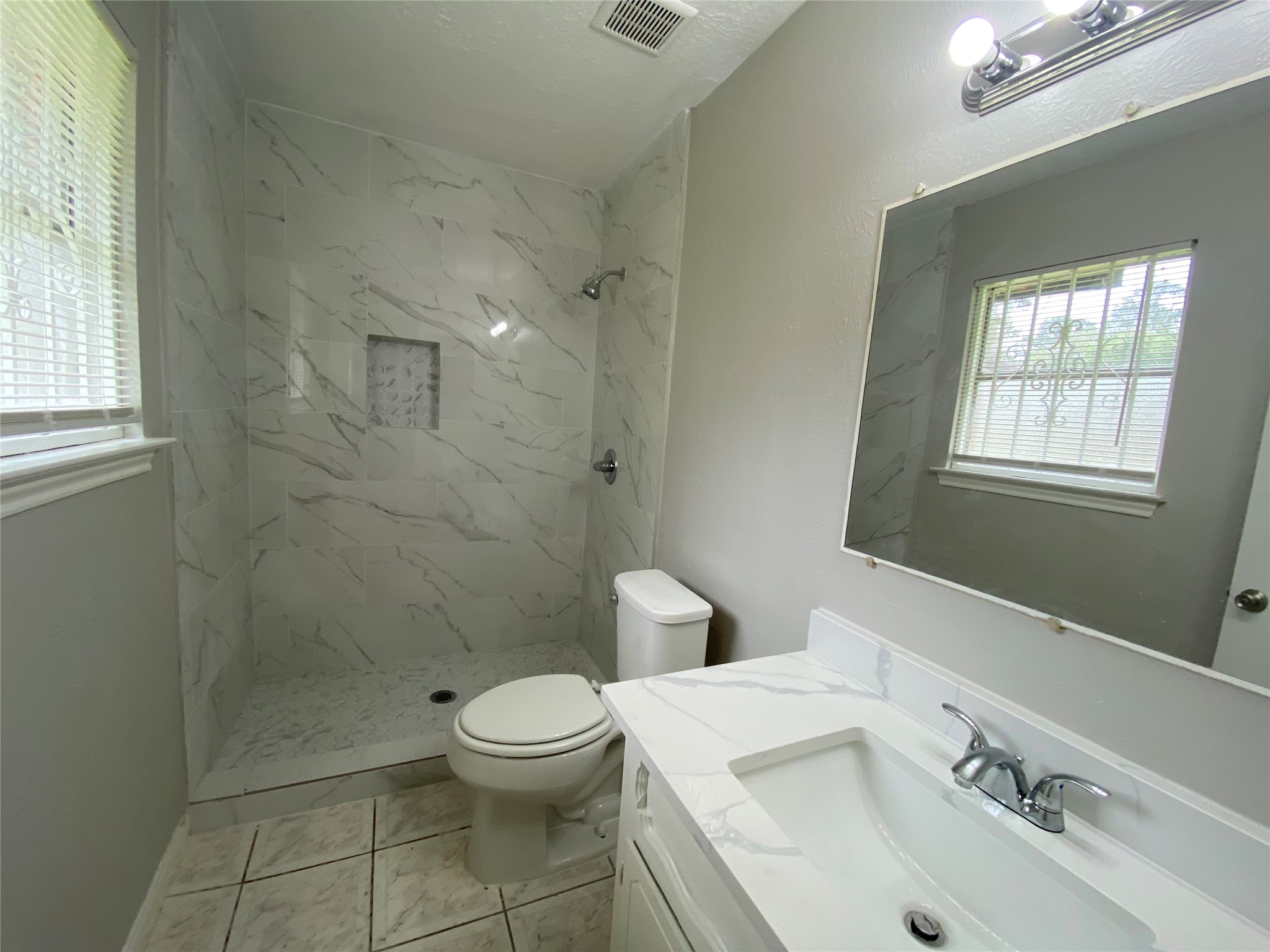 12730 Labelle Lane Houston, TX 77015 - Photo 9 of 14