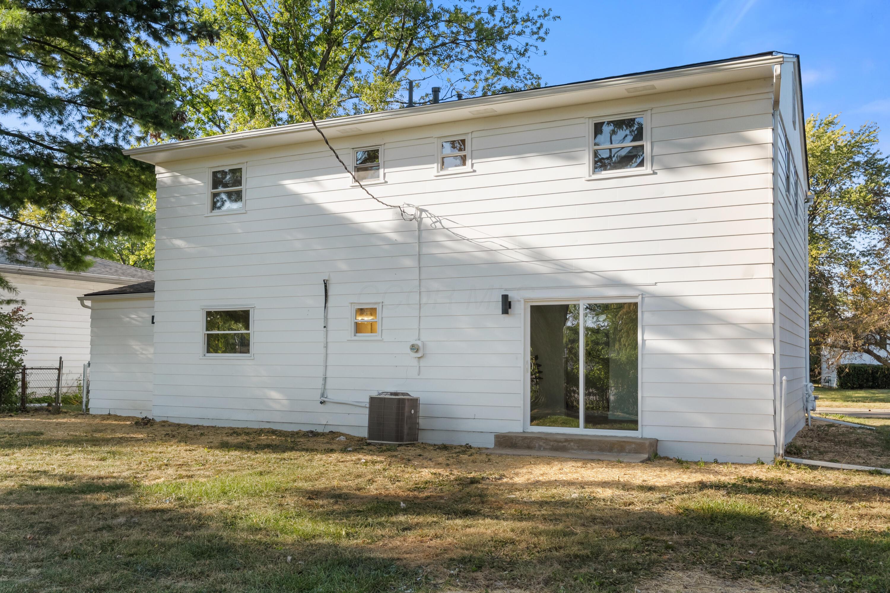 5579 Norcross Road Columbus, OH 43229 - Photo 47 of 50 45