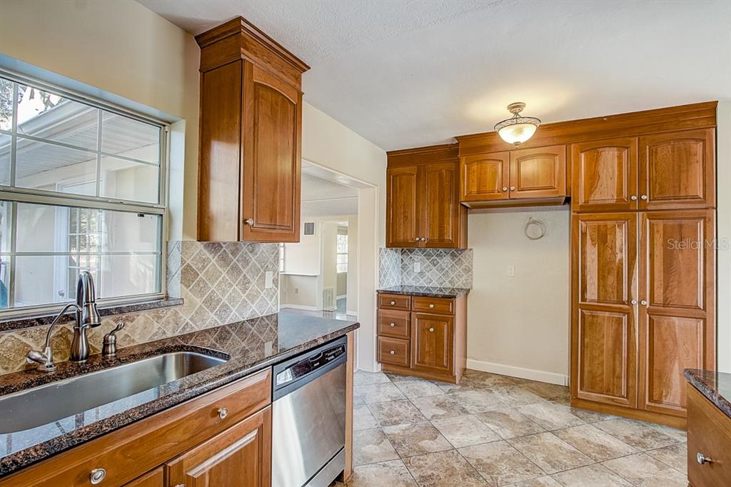 612 Cardinal Street Ocoee, FL 34761 - Photo 16 of 36