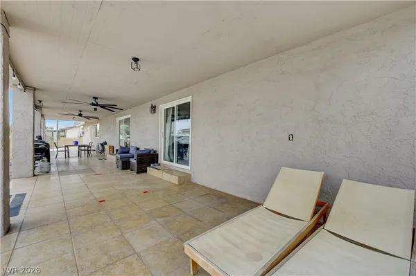 $735,000 | 120 West Highland Drive, Henderson, NV 89015