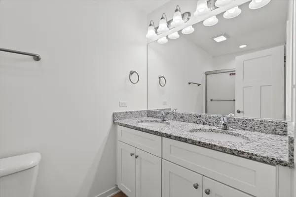 $2,500 | 1054 Gillespie Lane, Unit 1054, Yorkville, IL 60560