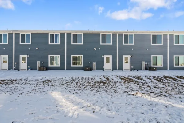 $2,500 | 1054 Gillespie Lane, Unit 1054, Yorkville, IL 60560