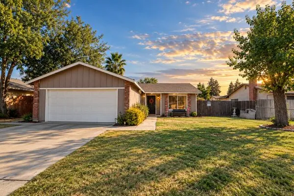 $340,000 | 4625 West Paradise Avenue, Visalia, CA 93277