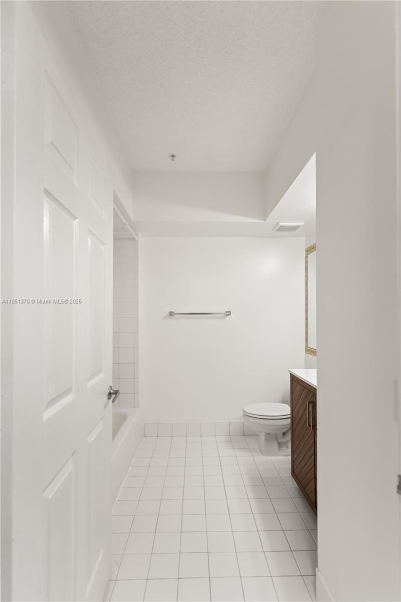 9645 Northwest 1st Court, Unit 1209 Pembroke Pines, FL 33024 - Photo 43 of 70