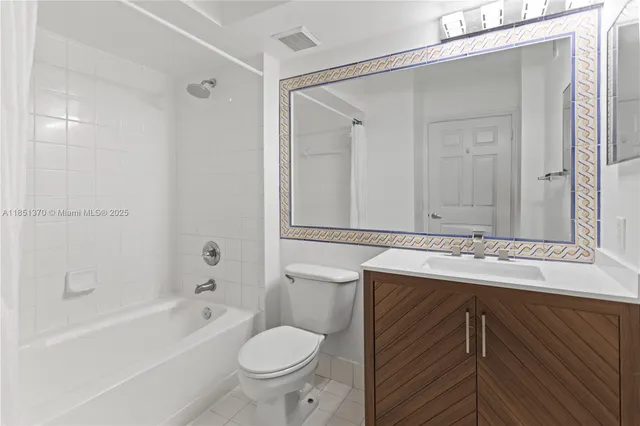 $330,000 | 9645 Northwest 1st Court, Unit 1209, Pembroke Pines, FL 33024