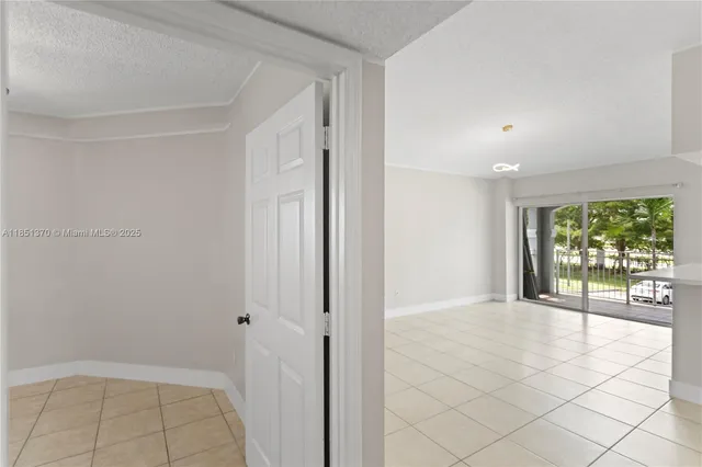 $330,000 | 9645 Northwest 1st Court, Unit 1209, Pembroke Pines, FL 33024
