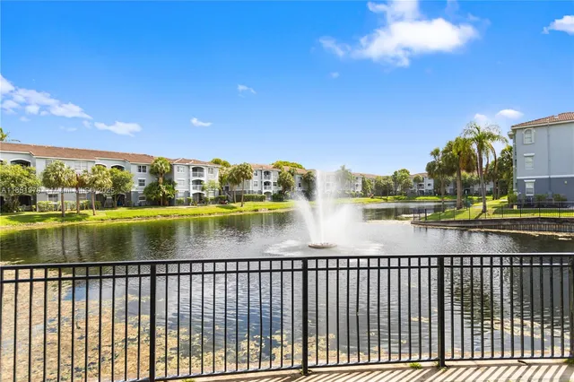 $330,000 | 9645 Northwest 1st Court, Unit 1209, Pembroke Pines, FL 33024