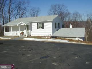 3426 Smith Hill Road Slatington, PA 18080 - Photo 5 of 6 Gallery Image 5