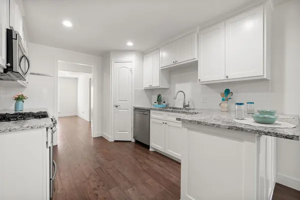 $650,000 | 1404 Creekford Drive, Arlington, TX 76012