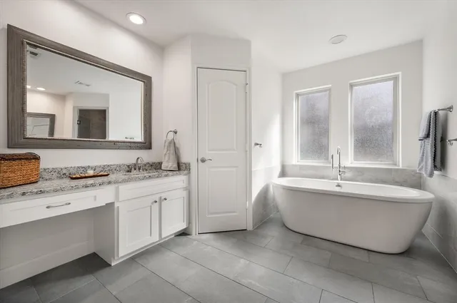 $675,000 | 1404 Creekford Drive, Arlington, TX 76012