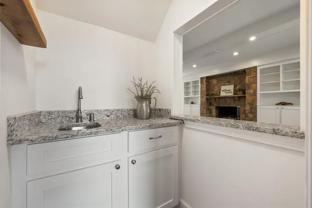 $675,000 | 1404 Creekford Drive, Arlington, TX 76012