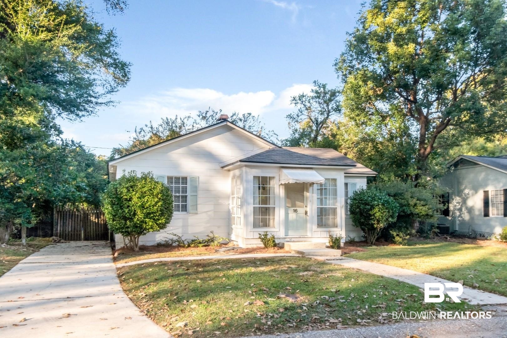 16 Princess Anne Road Mobile, AL 36608 - Photo 36 of 40 Bungalow-style house with a front lawn