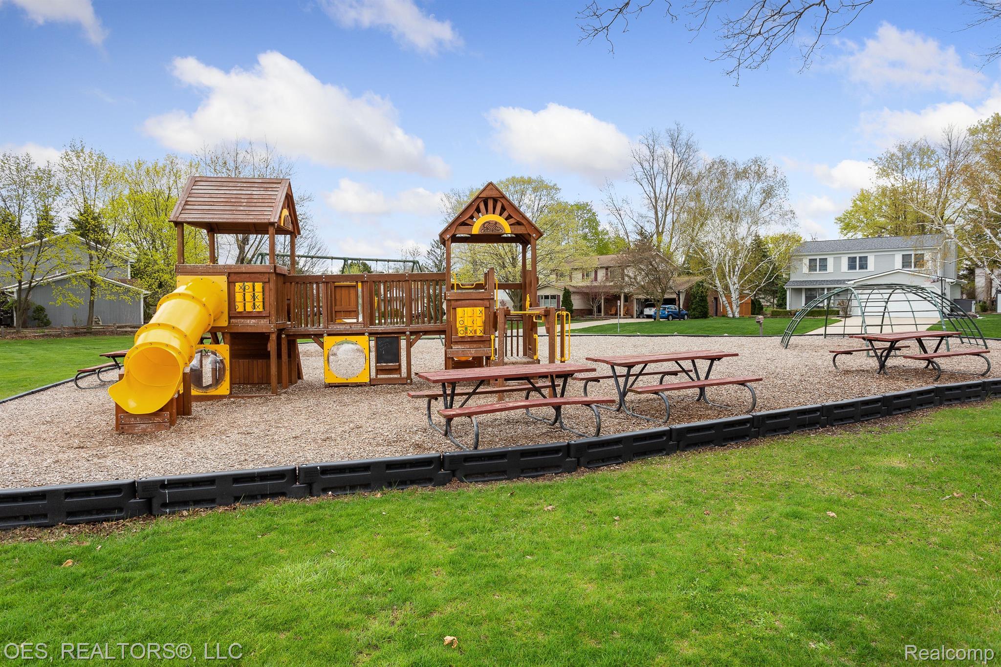 22510 Deerfield Road Novi, MI 48375 - Photo 40 of 42 Gallery Image 40