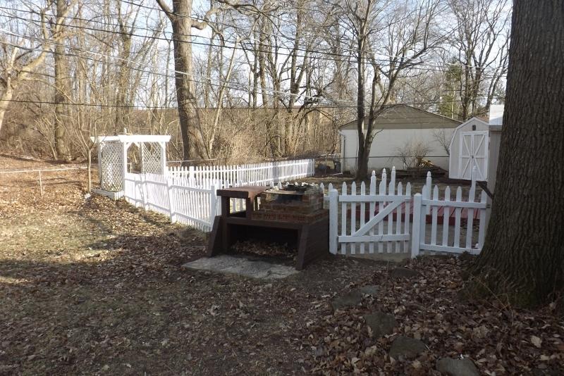 1382 Bryson Road Columbus, OH 43224 - Photo 4 of 22 Gallery Image 4