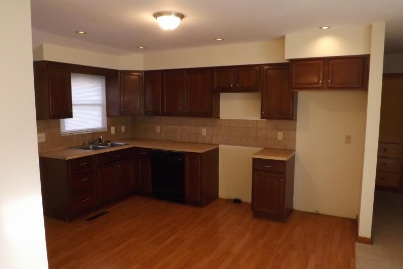 1382 Bryson Road Columbus, OH 43224 - Photo 9 of 22 Gallery Image 9