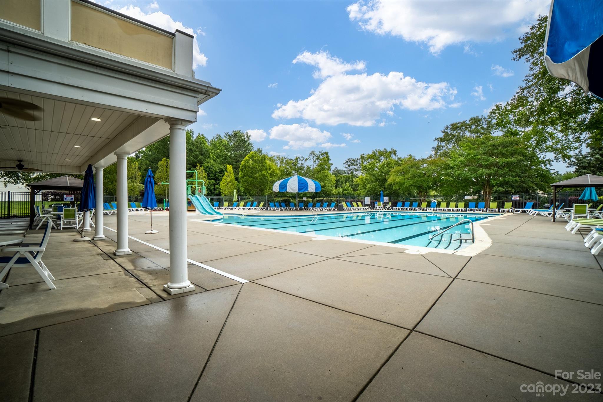13723 Porter Creek Road Charlotte, NC 28262 - Photo 34 of 40 a view of a parking area