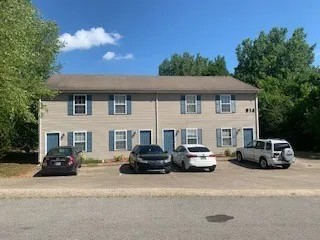 $1,100 | 914 Kingsbury Drive, Unit A, Clarksville, TN 37040