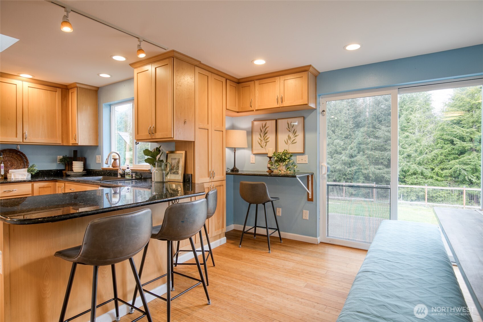 828 Ocean Avenue Cosmopolis, WA 98537 - Photo 11 of 40