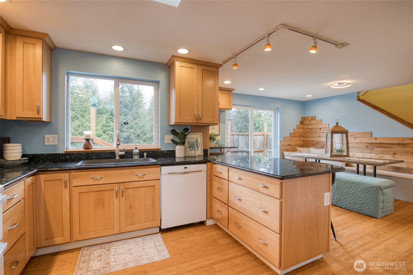828 Ocean Avenue Cosmopolis, WA 98537 - Photo 14 of 40