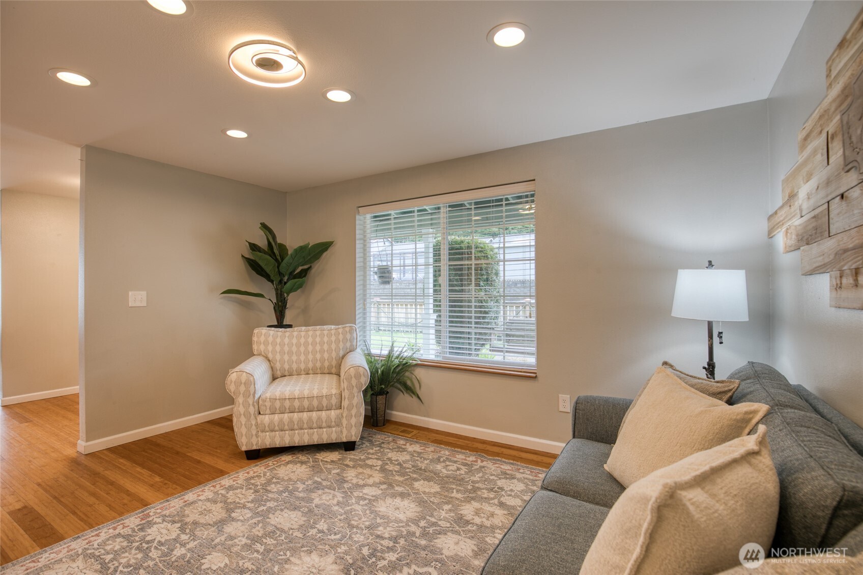 828 Ocean Avenue Cosmopolis, WA 98537 - Photo 4 of 40