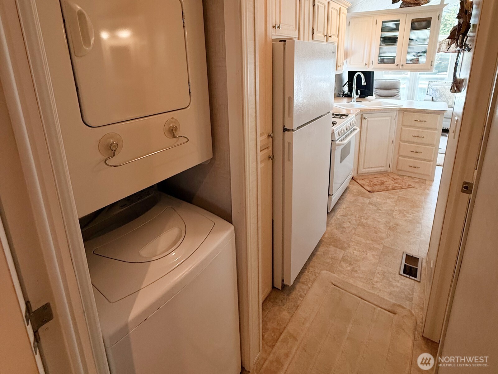 5001 Bay Road, Unit E45 Birch Bay, WA 98230 - Photo 11 of 14