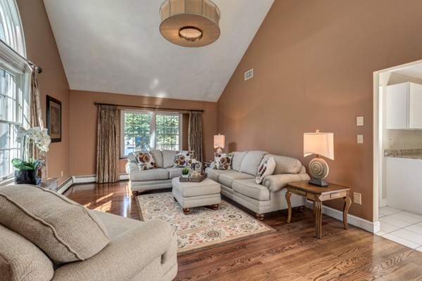 4 Wickham Road Winchester, MA 01890 - Photo 14 of 30 Gallery Image 14