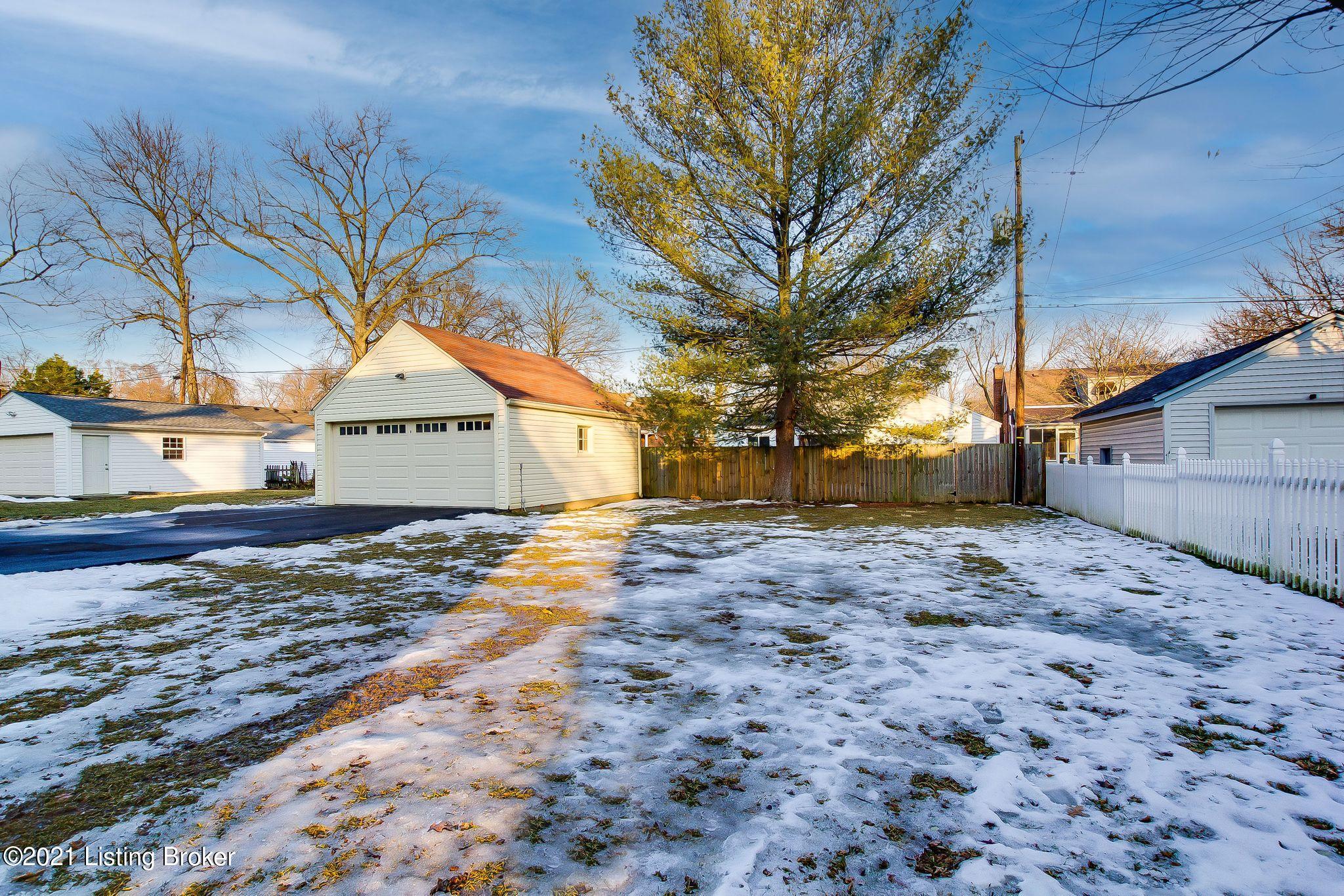 229 Sage Road Louisville, KY 40207 - Photo 26 of 28 Back Yard