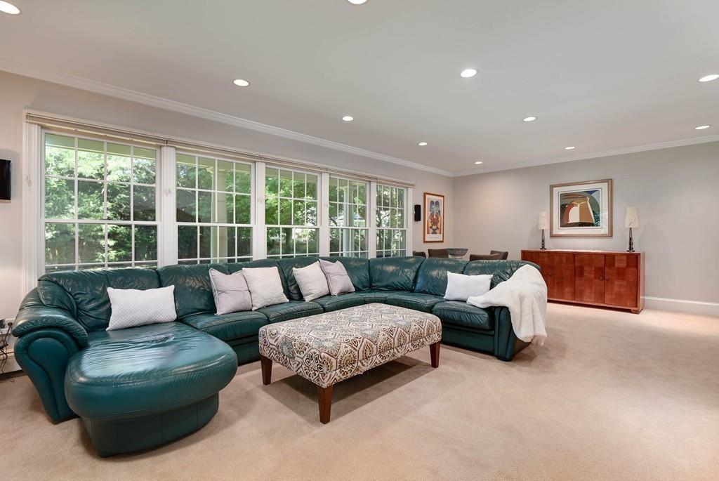 11 Stewart Road Needham, MA 02492 - Photo 13 of 42 Gallery Image 13