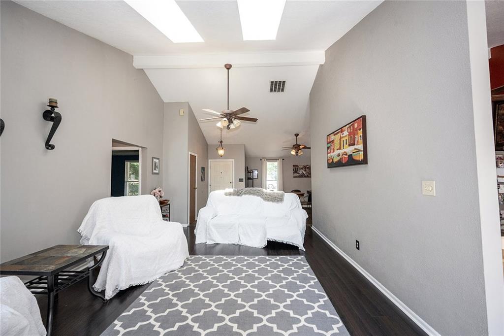8511 Castle Ridge Lane Indianapolis, IN 46256 - Photo 14 of 41 Gallery Image 14