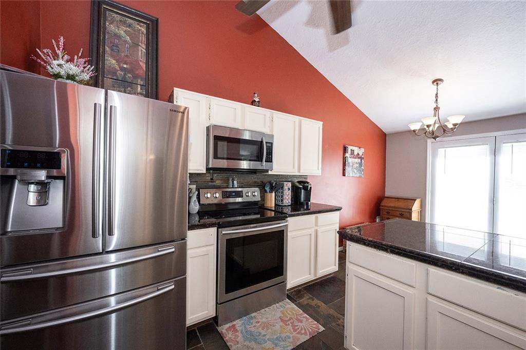 8511 Castle Ridge Lane Indianapolis, IN 46256 - Photo 21 of 41 Gallery Image 21