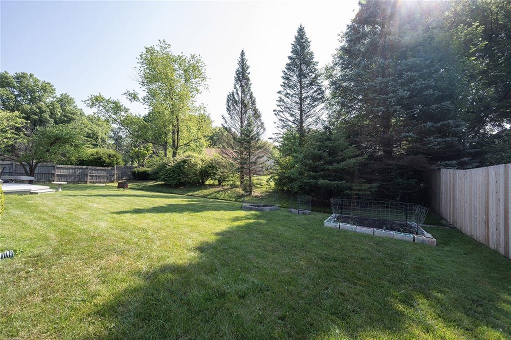 8511 Castle Ridge Lane Indianapolis, IN 46256 - Photo 37 of 41 Gallery Image 37