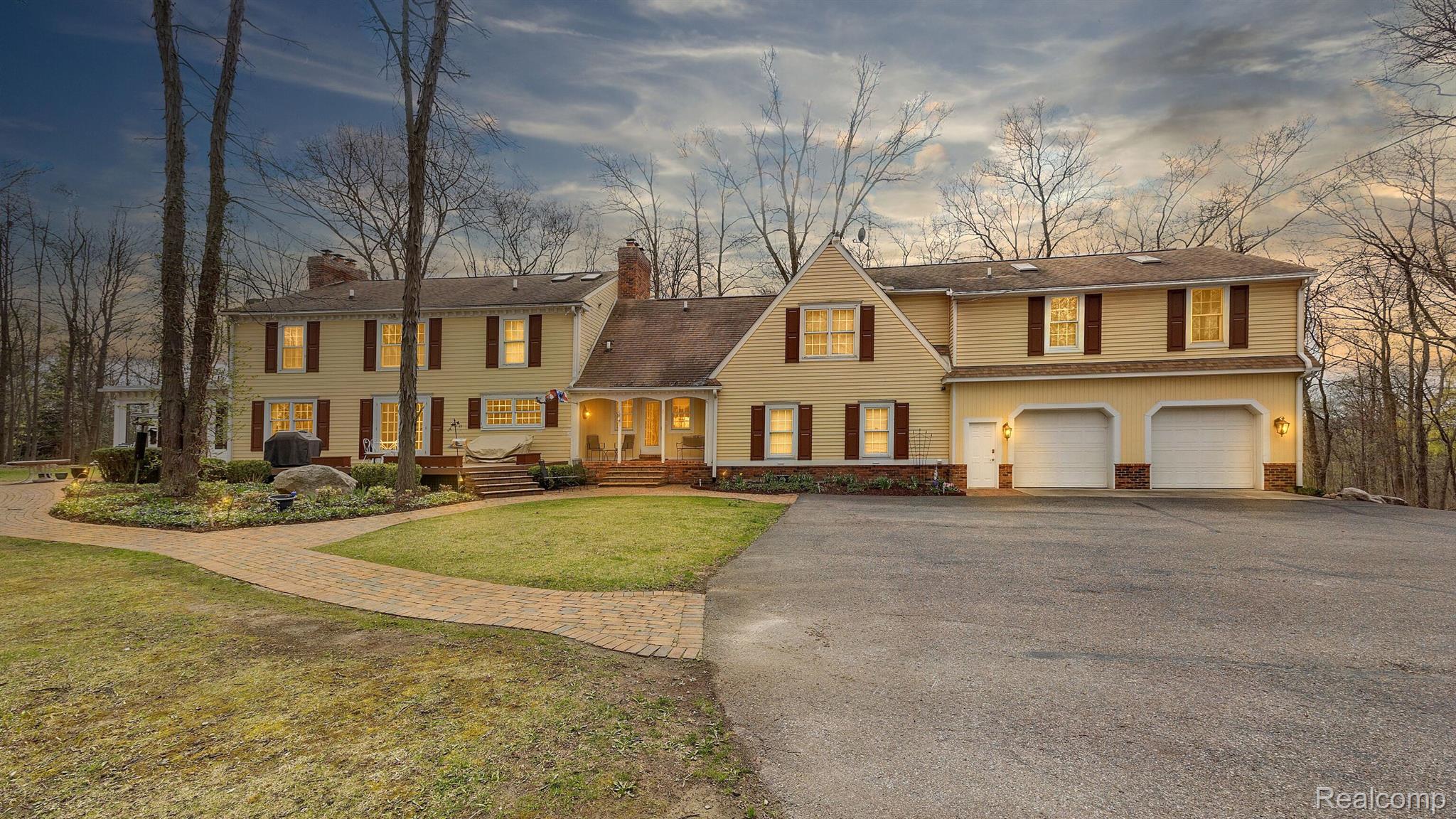 21500 Currie Road Northville, MI 48167 - Photo 1 of 40 Gallery Image 1