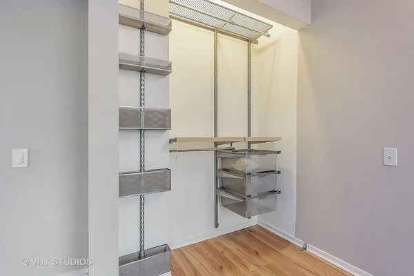$3,450 | 600 North Kingsbury Street, Unit 1811, Chicago, IL 60654