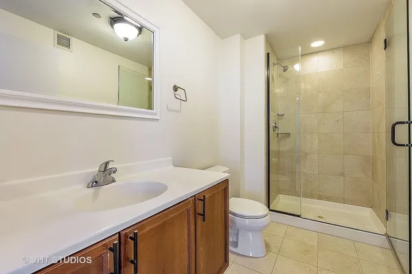 $3,450 | 600 North Kingsbury Street, Unit 1811, Chicago, IL 60654