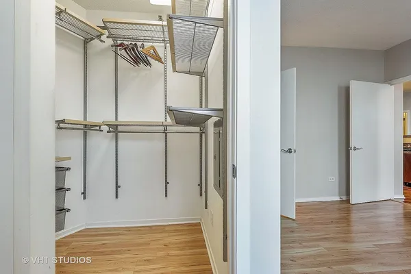 $3,450 | 600 North Kingsbury Street, Unit 1811, Chicago, IL 60654