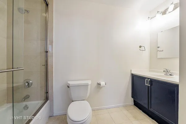 $3,450 | 600 North Kingsbury Street, Unit 1811, Chicago, IL 60654