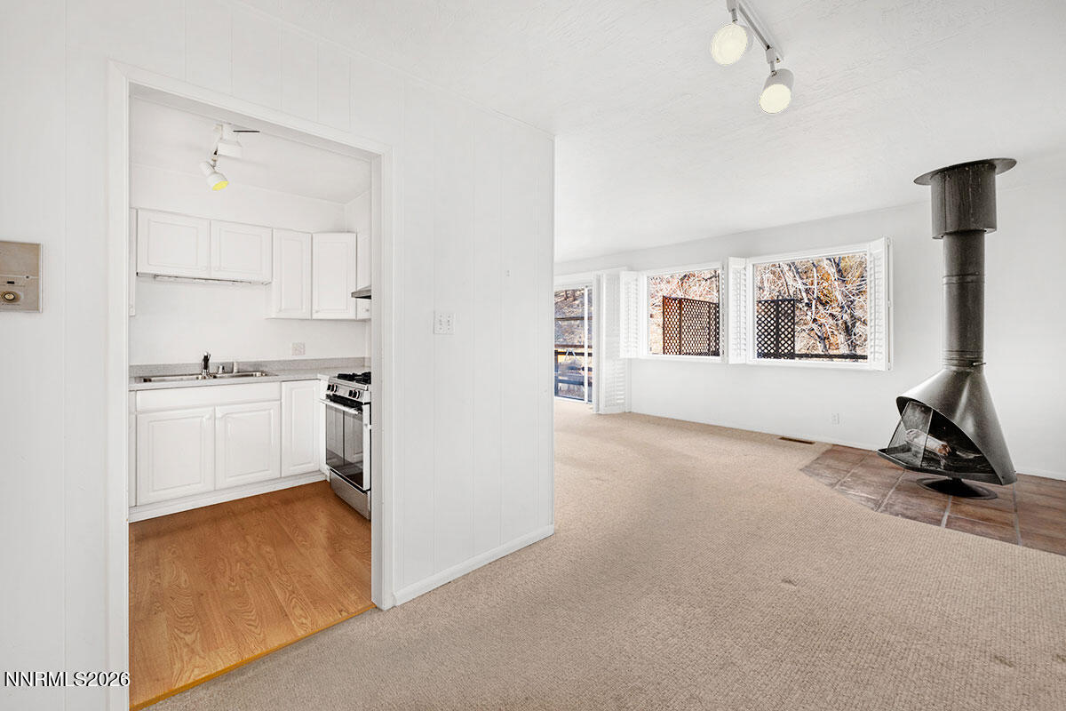 3325 Susileen Drive Reno, NV 89509 - Photo 11 of 28 Susileen LR 5