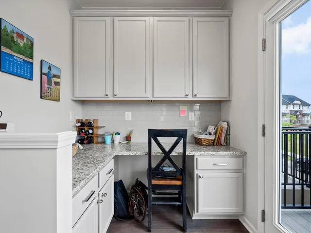 $499,900 | 202 North Sydney Court, Plymouth, MI 48170