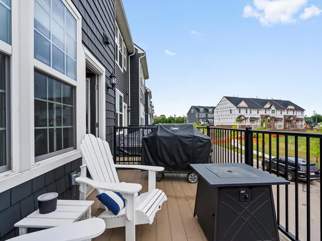 $499,900 | 202 North Sydney Court, Plymouth, MI 48170