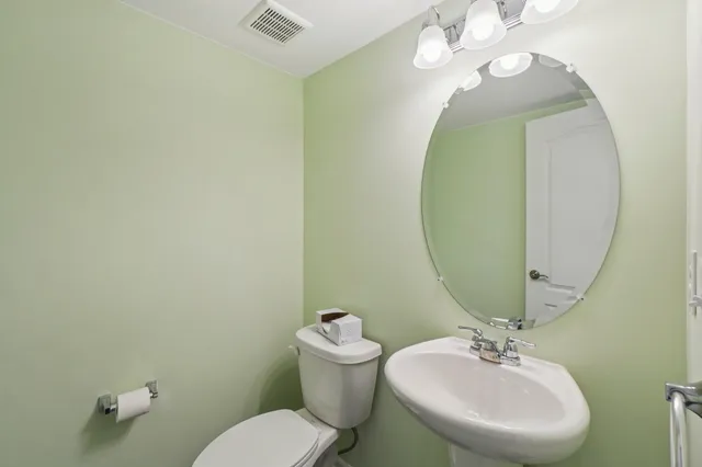 $499,900 | 202 North Sydney Court, Plymouth, MI 48170