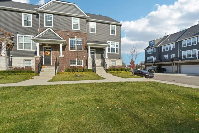 $499,900 | 202 North Sydney Court, Plymouth, MI 48170