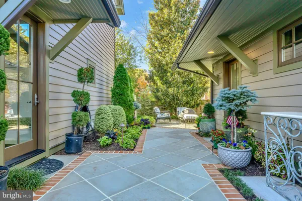 $2,538,000 | 203 East Chew Avenue, St. Michaels, MD 21663