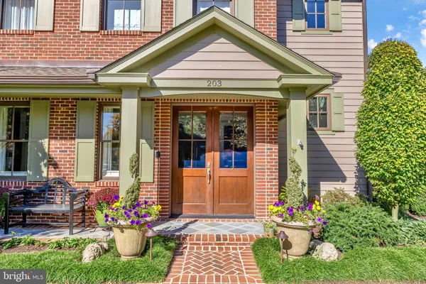 $2,538,000 | 203 East Chew Avenue, St. Michaels, MD 21663