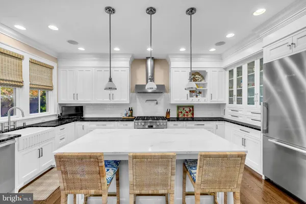 a picture of a park with a wall