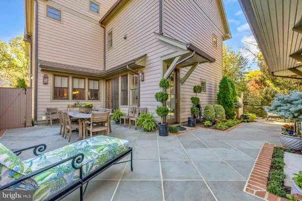 $2,538,000 | 203 East Chew Avenue, St. Michaels, MD 21663