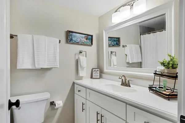 $6,500 | 500 South Washington Drive, Unit 5A, Sarasota, FL 34236