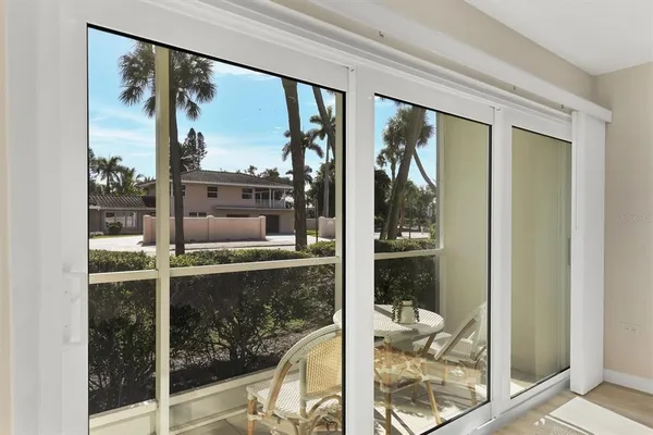 $6,500 | 500 South Washington Drive, Unit 5A, Sarasota, FL 34236
